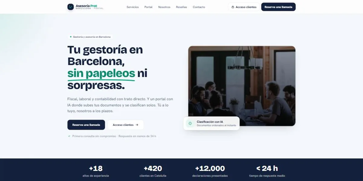 Captura de la web de demostración Asesoría Prat: portada de una gestoría en Barcelona con acceso al portal de cliente